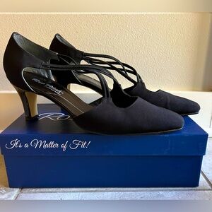 Rose Petals by Walking Cradles Ramsey Pump